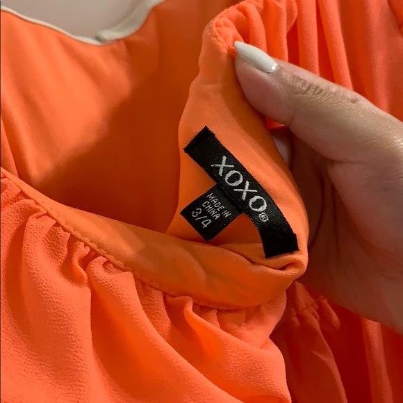 Coral homecoming/ formal dress - Picture 3 of 3